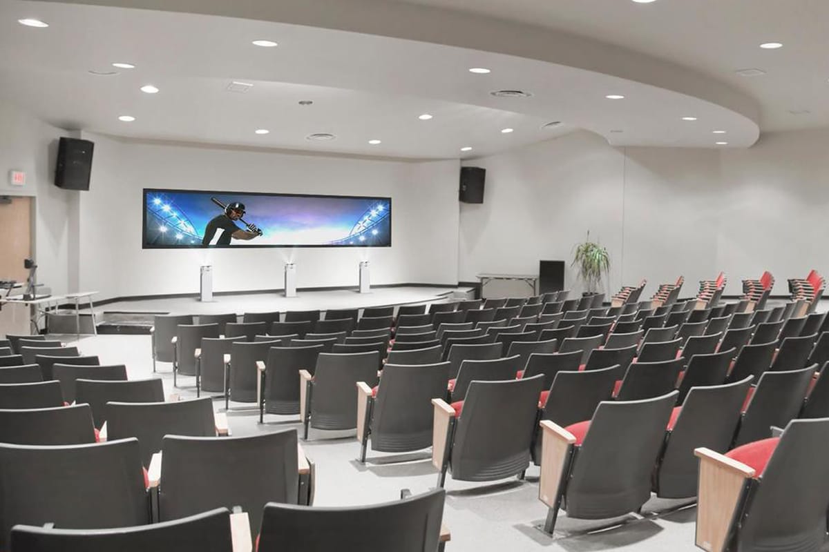 Projection System For Lecture Theatres Specialist Visual Displays For Lecture Theatres Uk 