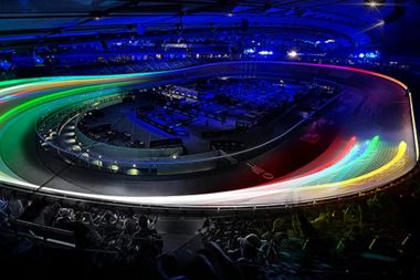 Forced perspective projection illusion energises cycling fans