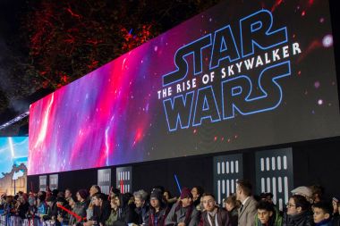 Hippotizer plays for Star Wars blue carpet premiere