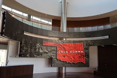‘Floating’ curved video wall tells story of First Americans