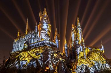 Dark Arts at Hogwarts Castle nighttime show returns September 18 to Islands of Adventure