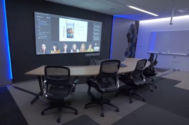 Microsoft Teams Rooms (MTR) Displays