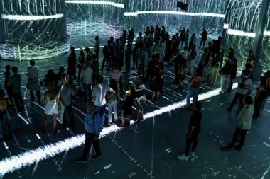Limitless AI immersive show tests limits of media servers